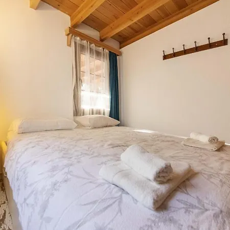 Casa de Férias Invigorating Surrounded By Nature In *